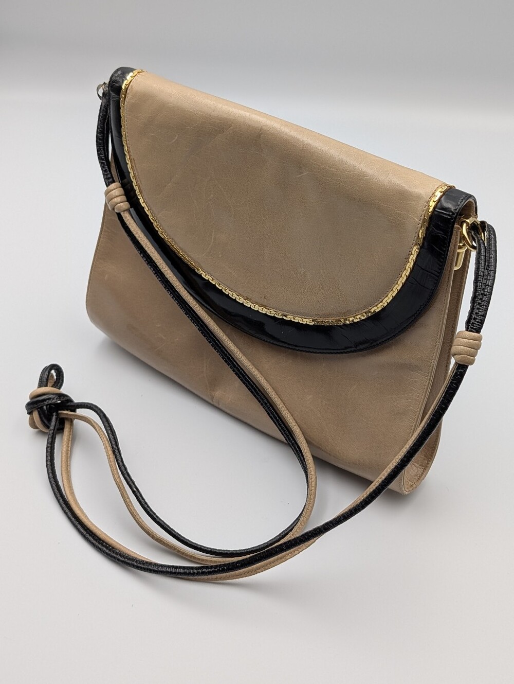 Vintage Bruno Magli Clutch Beige And Black Patent Leather With Gold Chain Accent